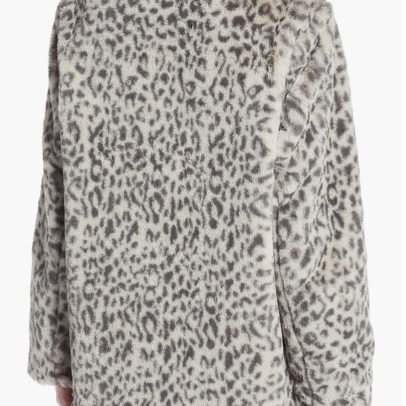 EUC Leopard Print Faux Fur Coat - Picture 5 of 7